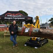 Jeff Haines of Dragon Equipment with the LF1000W wide lifter.