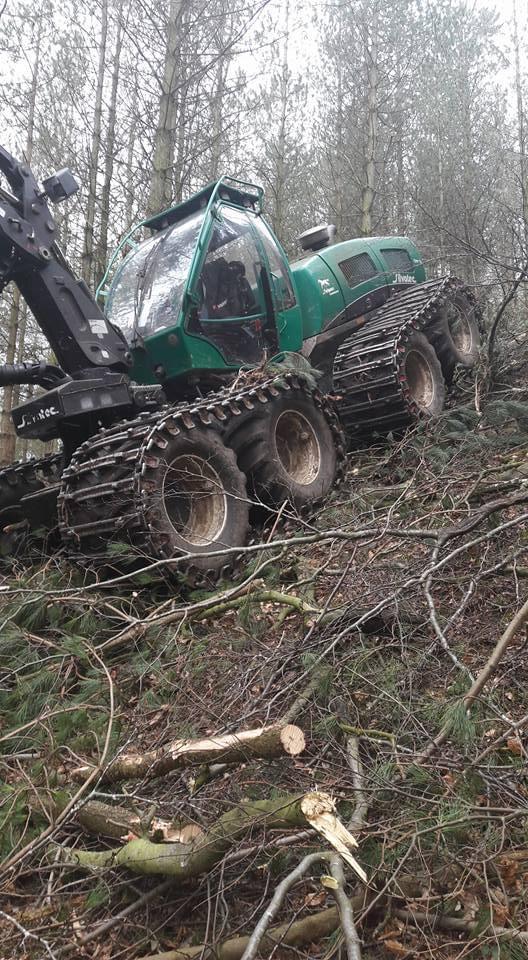 Forestry Journal: The Sleipner’s reduced height and centre of gravity made it stable and easy to manoeuvre in the forest.