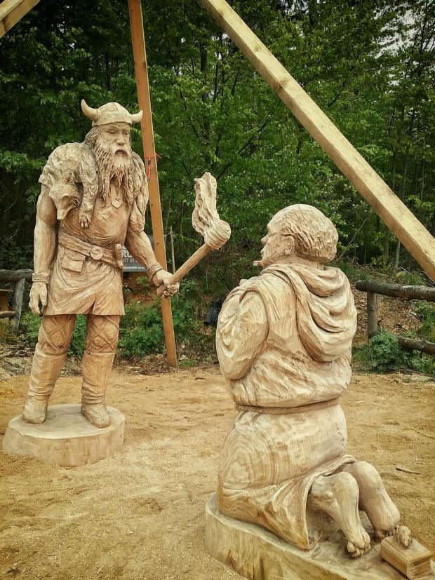 Forestry Journal: Viking and Monk carving from Husky Cup in Germany in 2016 with the wooden tripod in place, which allowed Dan to use his weight-compensating device to carve.