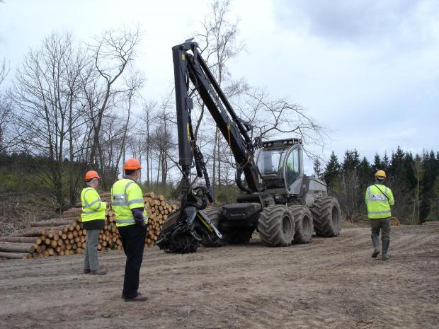 Forestry Journal: Harvesting or new planting, English forestry requires increased numbers of qualified and experienced personnel on the ground.