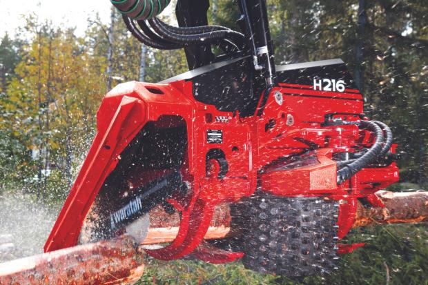 Built for hardwood, the H216 has a simple design with excellent feed power